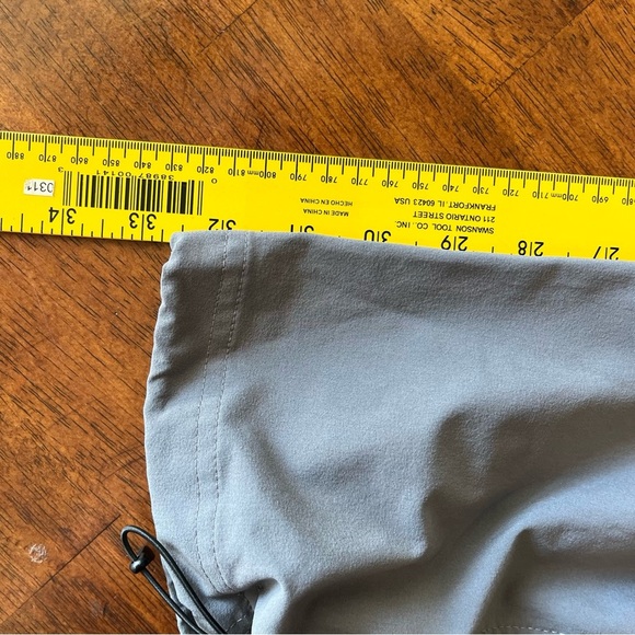 Under Armour Men’s gray athletic pants size large - Picture 7 of 11